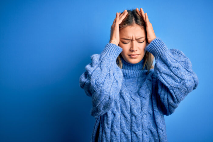 頭痛のスピリチュアルな意味とは？頭が痛い時のサインや前兆を解説