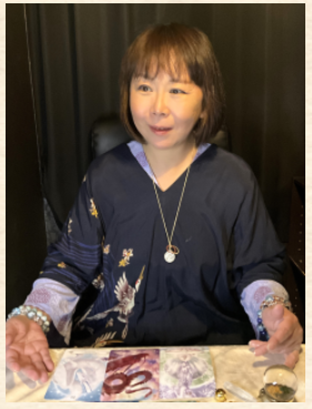 『占いの館千里眼東京表参道店』の天龍天巫先生
