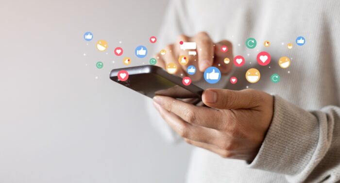 SNSで流布される都市伝説を信じてしまう人がいるから