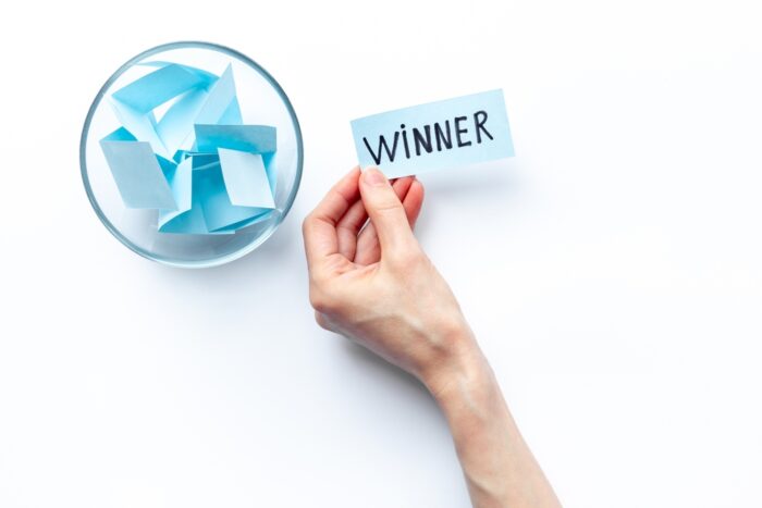 歯が抜ける夢を見ると宝くじが当たるって本当? 歯が抜ける夢を見ると宝くじが当たるって本当?